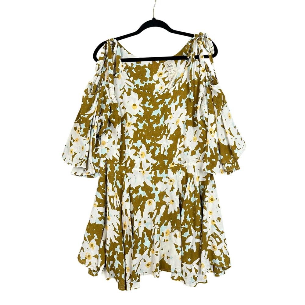 Free People One Lucina Dress Size XS Floral Flowy Boho Cold Shoulder Mini Tunic